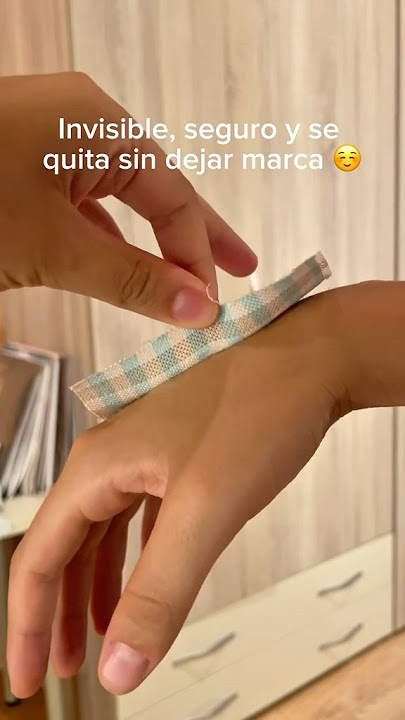 Si sales de casa con escote necesitas esto 🤩 #verano #outfithacks #strapless #bodyashesive