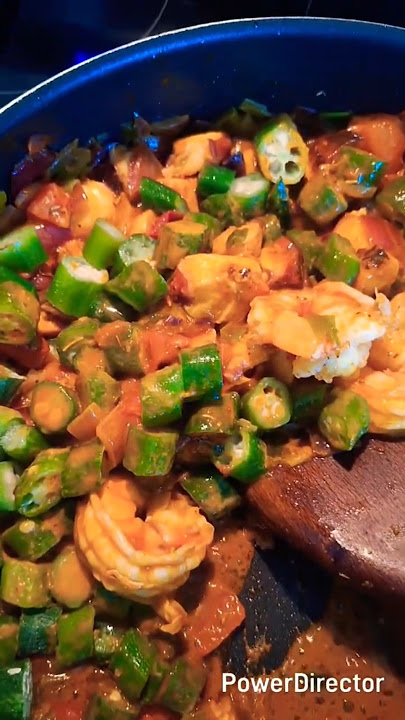 Gabon 🇬🇦 Cuisine// Spinach with Okra and Seafood