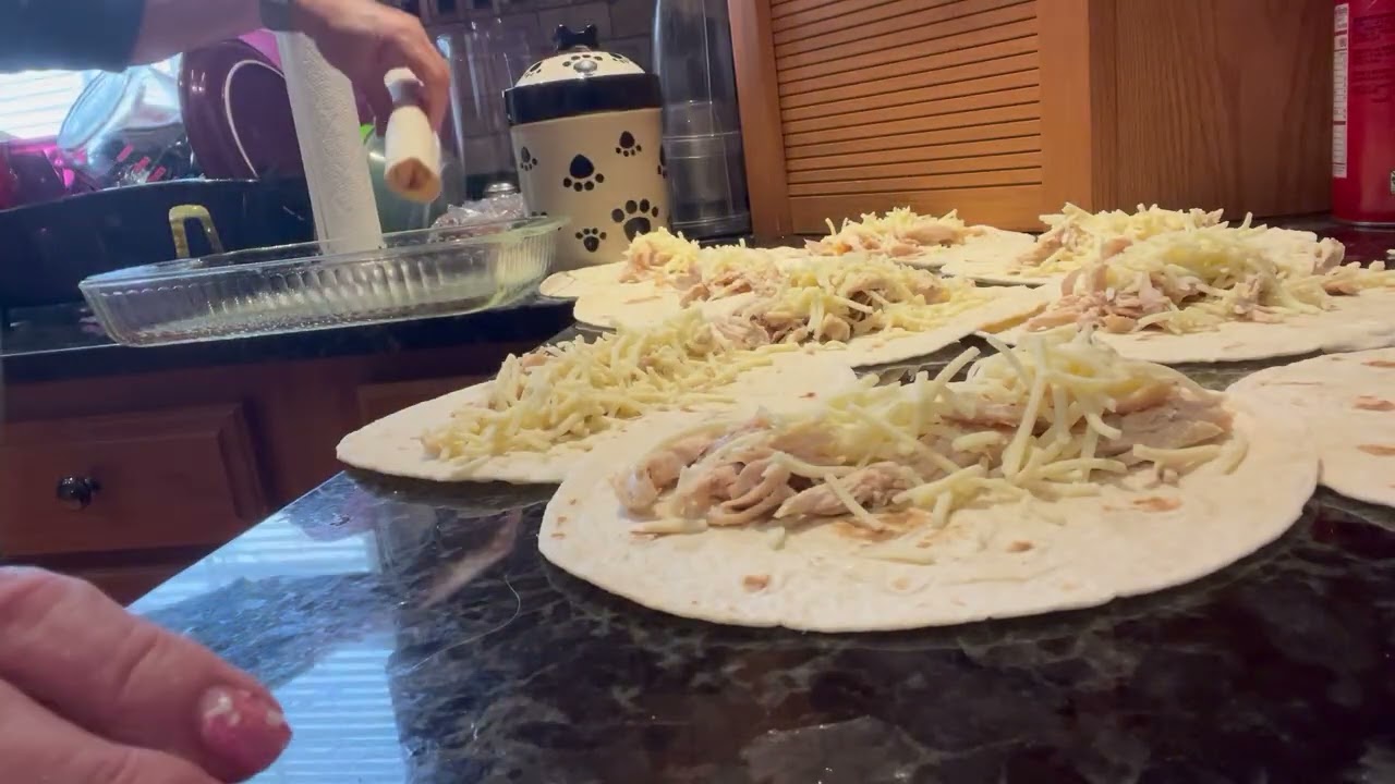 White chicken chili enchiladas