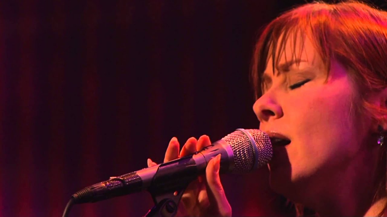 Suzanne Vega Montreux2004 03 Caramel YouTube