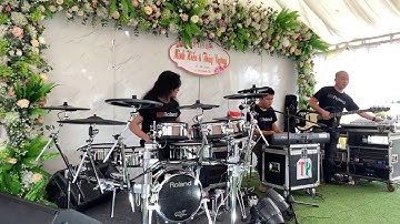 Màn hoà tấu solo trống cực đỉnh của tay trống drum thiên tài | tiếng trống nge đầy nội lực hấp dẫn