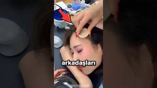 Uyurken Saçları Çoğaldı 🤯 (Cr: Unknown)