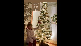 Build Your Own Christmas Tree - 4 Steps