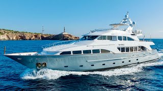 €4.5 Million Superyacht Tour : 2001/2021 Benetti Classic 115