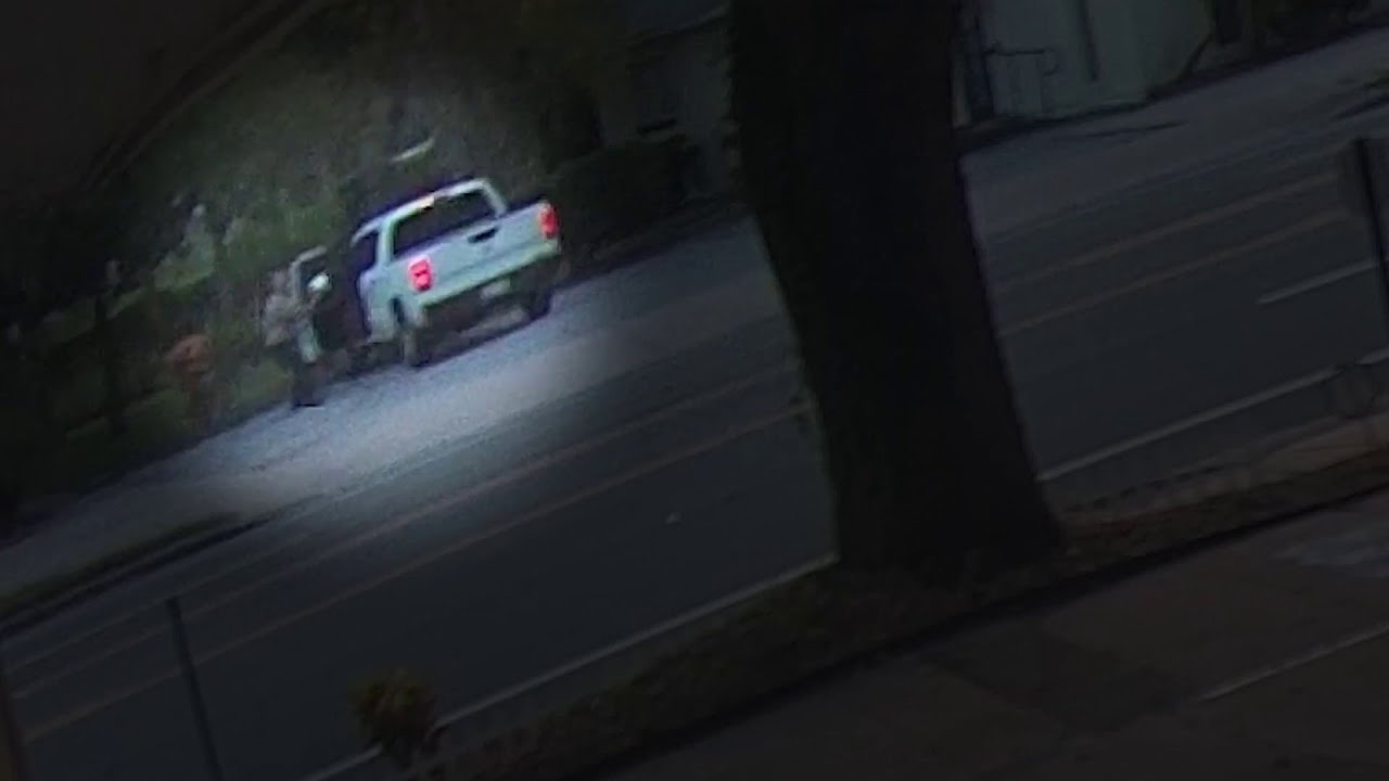 Man attacks, carjacks Orlando utility worker before crashing vehicle, deputies say