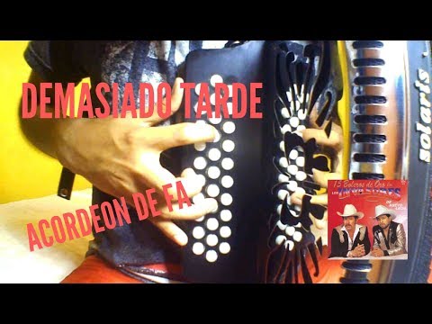 Watch the video for Demasiado tarde