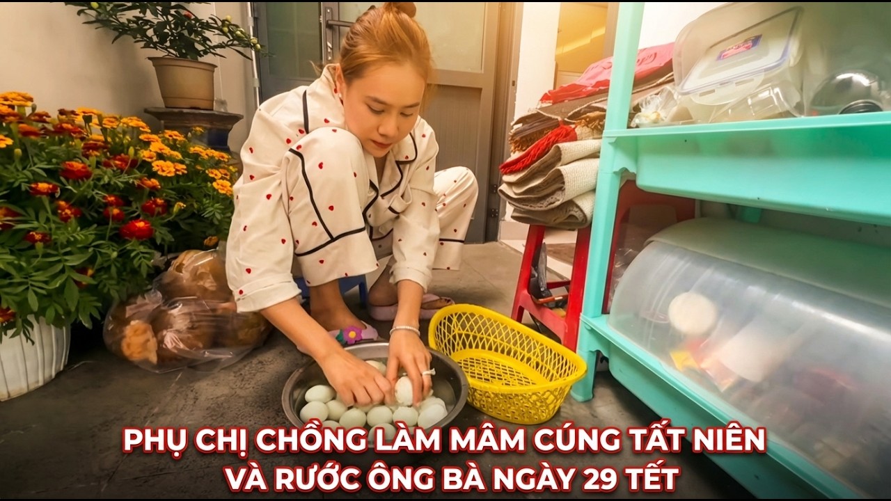 Phụ Chị Chồng làm mâm cúng tất niên và rước Ông Bà ngày 29 tết 