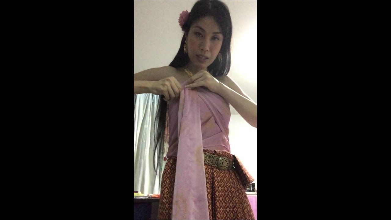 การห่มผ้าแถบออกงาน