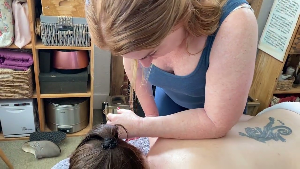 Deep tissue Hawaiian style Hands Free Massage