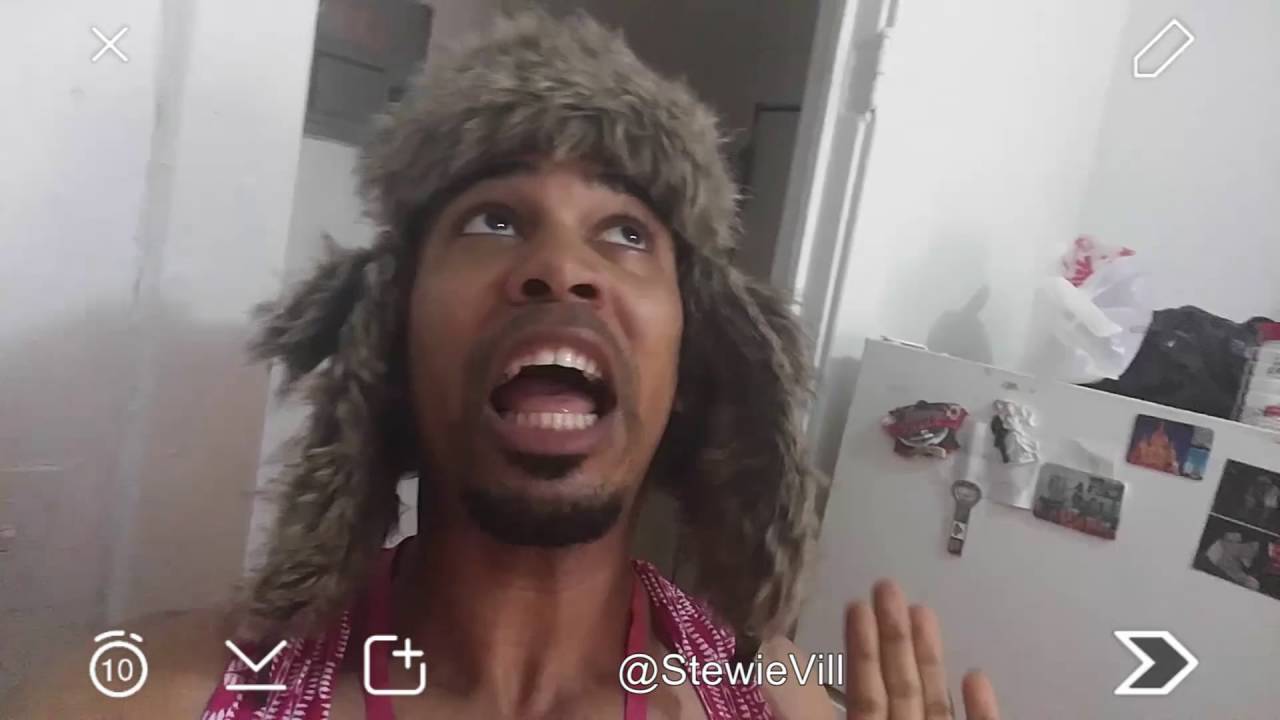 What You Snapchatting In The Club