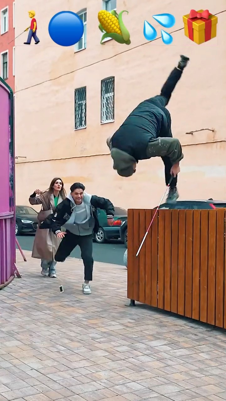 Parkour with Emojis pt.5?? #kiryakolesnikov #prank #funny #stunt #parkour #comedy