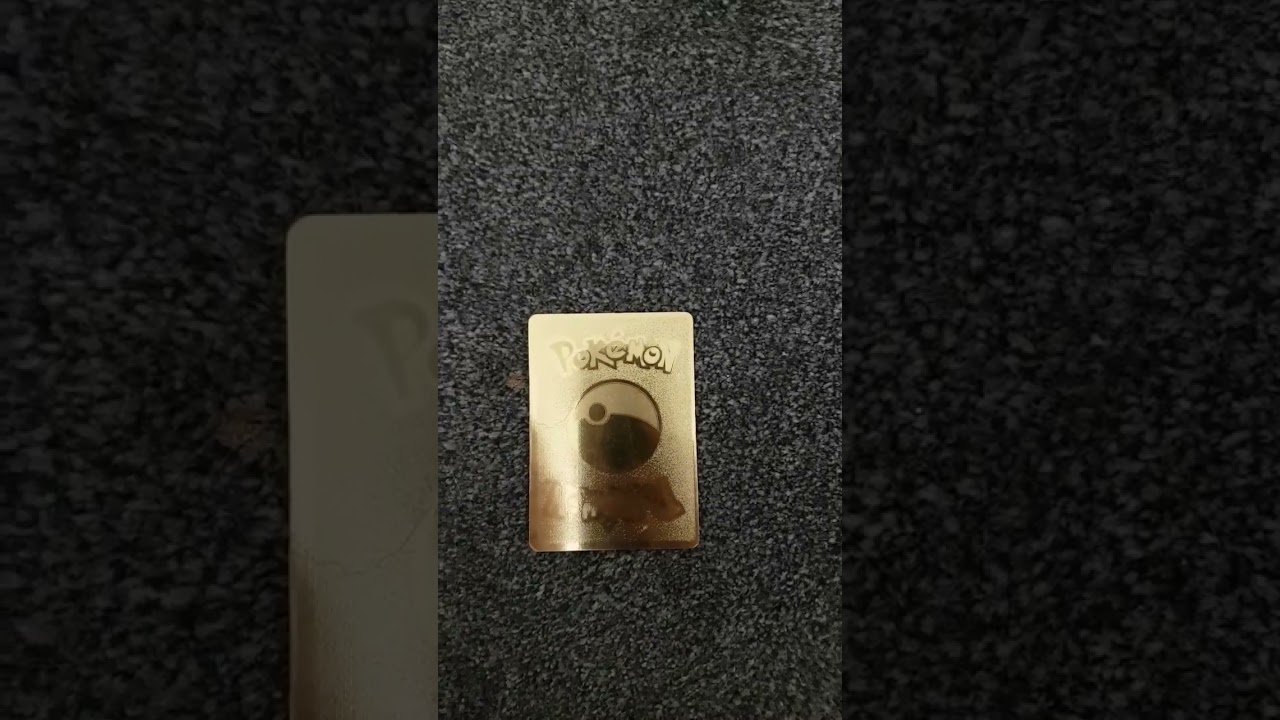 gold Pokemon cinderace V