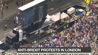 Anti-Brexit march draws tens of thousands to London