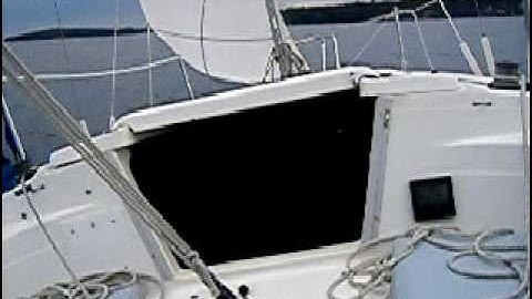 1991 MacGregor 26S sailboat sailing Long Island Sound (Swing Keel) fractional rigged - JJ Maren