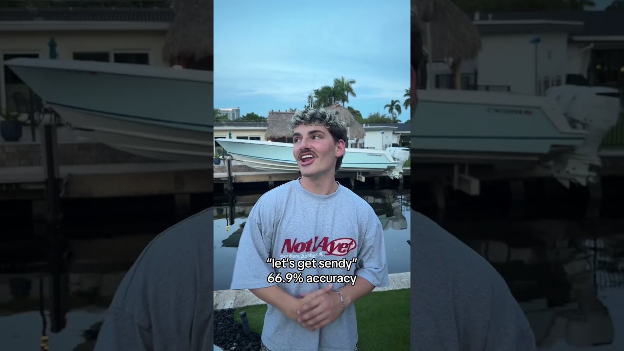 парень из студенческого братства в душе 