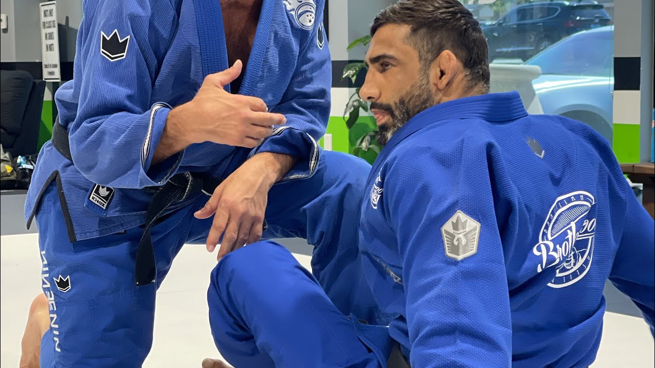 Leandro Lo sweep from open guard