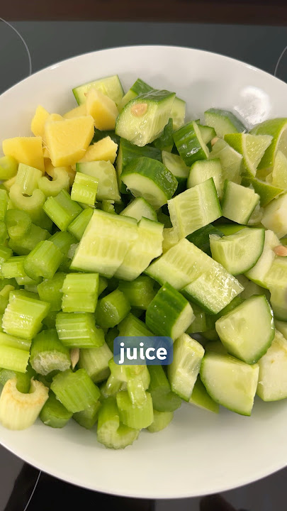 Detox your body naturally with ingredients like ginger, lemon, celery, cucumber, and apple. #detoxj