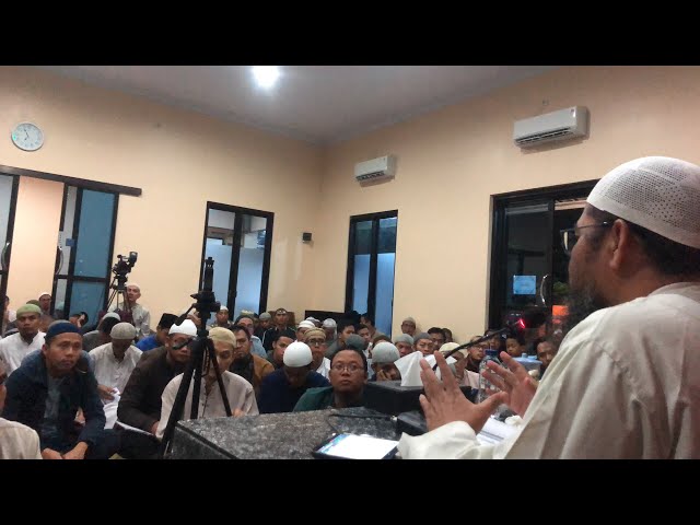 [LIVE] Aqidah Menyimpang dianggap benar  | Ust. Zainal Abidin, Lc MM حفظه الله class=