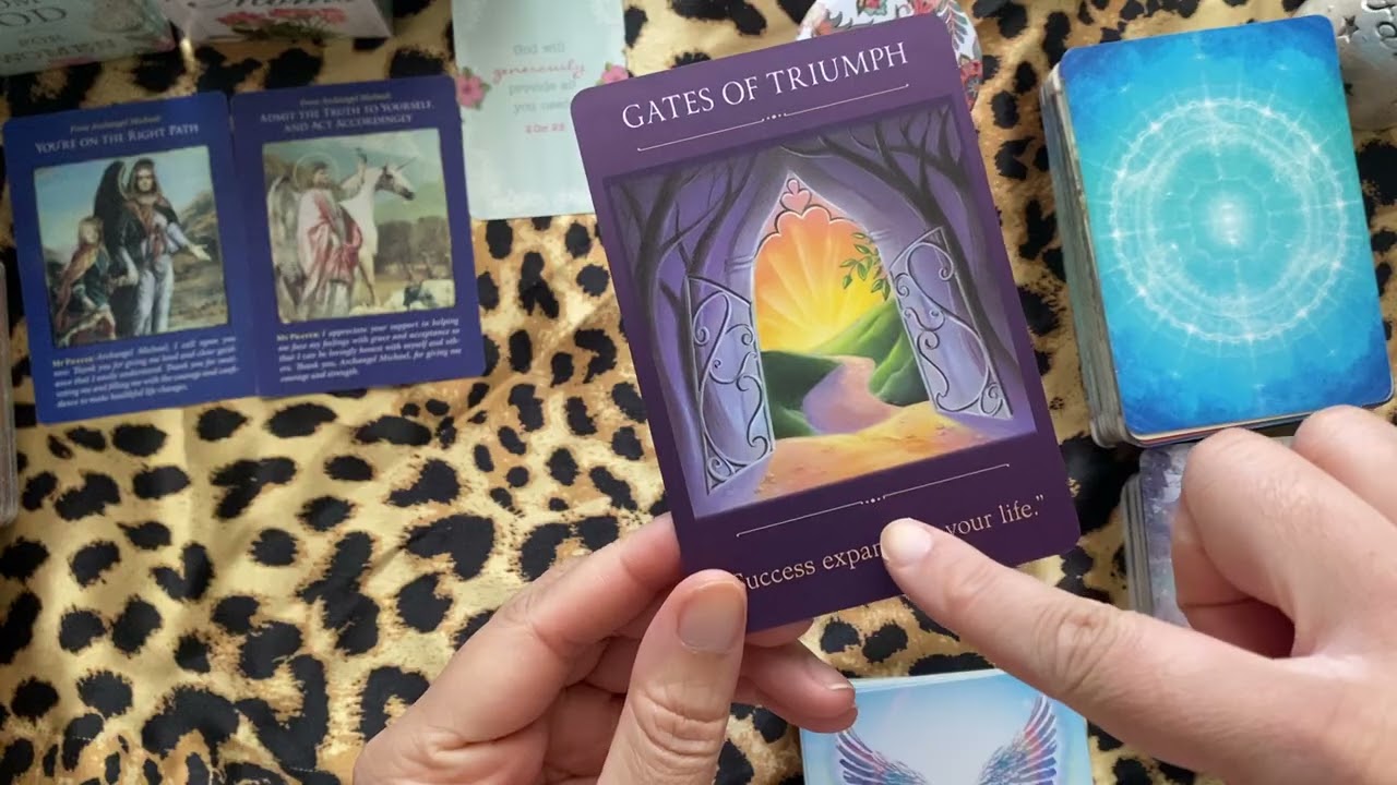 Они не хотят признавать правду самим себе, поэтому постоянно пытаются проецировать себя на тебя 👿💔