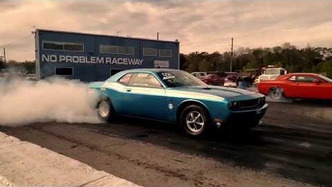 Modern Street HEMI Shootout - Burnouts and Wheelies from No Problem Raceway