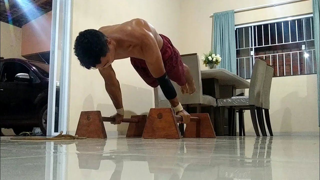 EVOLUTION TRAINING / STREET WORKOUT / MONTH OF JULY - YouTube