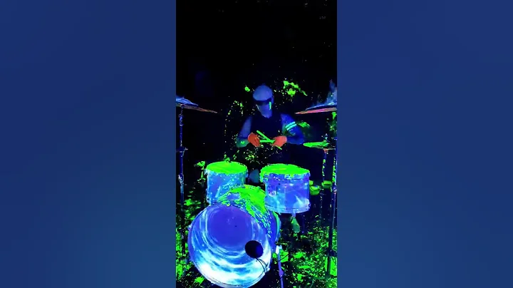 EXTREME GLOWING paint on drums!!🤯 #shorts #youtubeshorts
