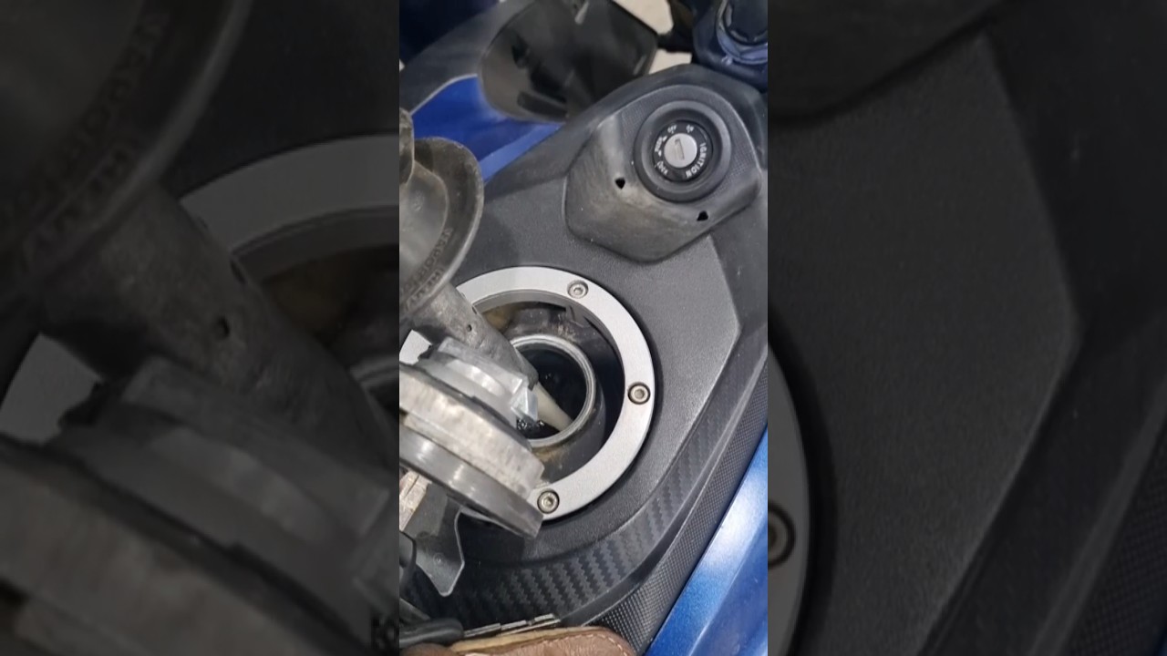 Petrol tank full bike  hornet 2.0.  