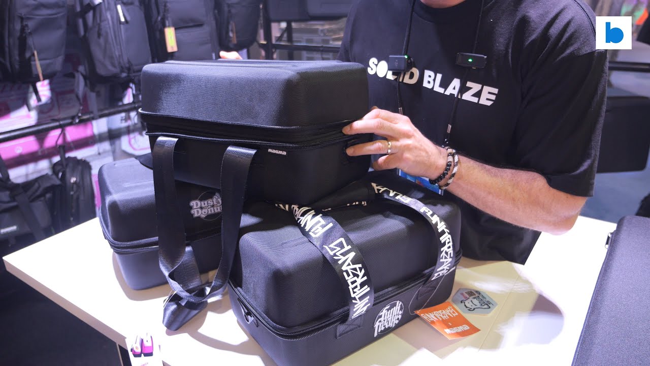 Magma 45 Sandwich and Solid Blaze Record Bag | NAMM 2024