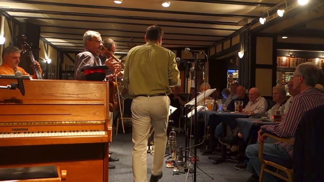 The Bohém Ragtime Jazz Band: "The Entertainer"