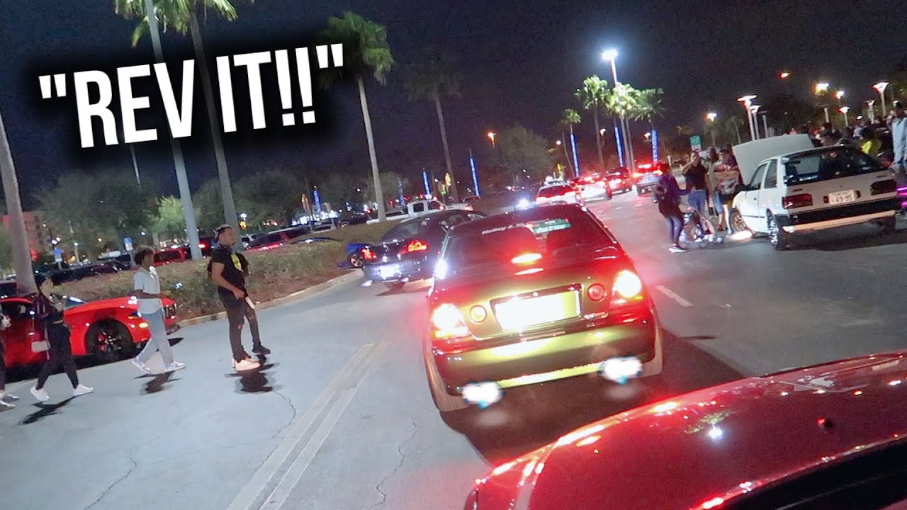 EVERYONE GOING CRAZY LEAVING CAR MEET! *SOUNDS LIKE GUNSHOTS* YouTube