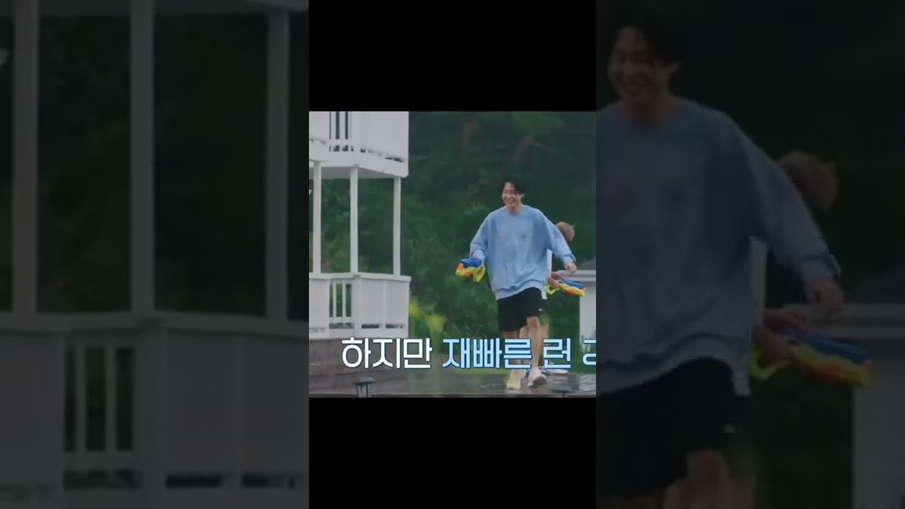 Mimi excitedly running in tiny, his cute giggles and lol squeak...🤧😭