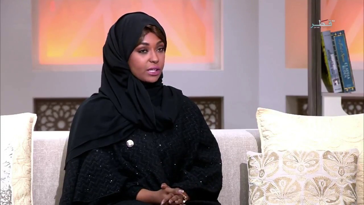 عزا صلاح في برنامج في الضحى مع المذيع محمد الحمادي .