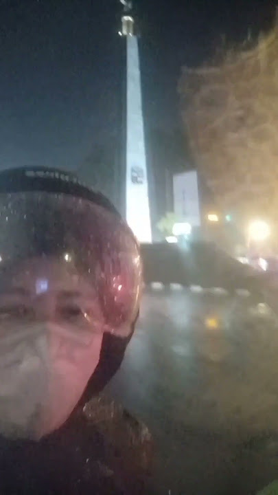 MALAM MINGGU SYAHDU BERMANDIKAN AIR HUJAN