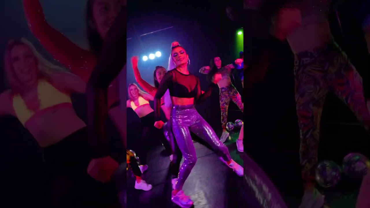 Watch Si tienes un crush, esta canción es para ti 💘🎶 Disco Love 🪩💜 #dancemusic #dance on YouTube Watch Si tienes un crush, esta canción es para ti 💘🎶 Disco Love 🪩💜 #dancemusic #dance on YouTube
