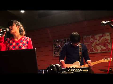 전기흐른(Electricity Flowing) - Santa Baby cover