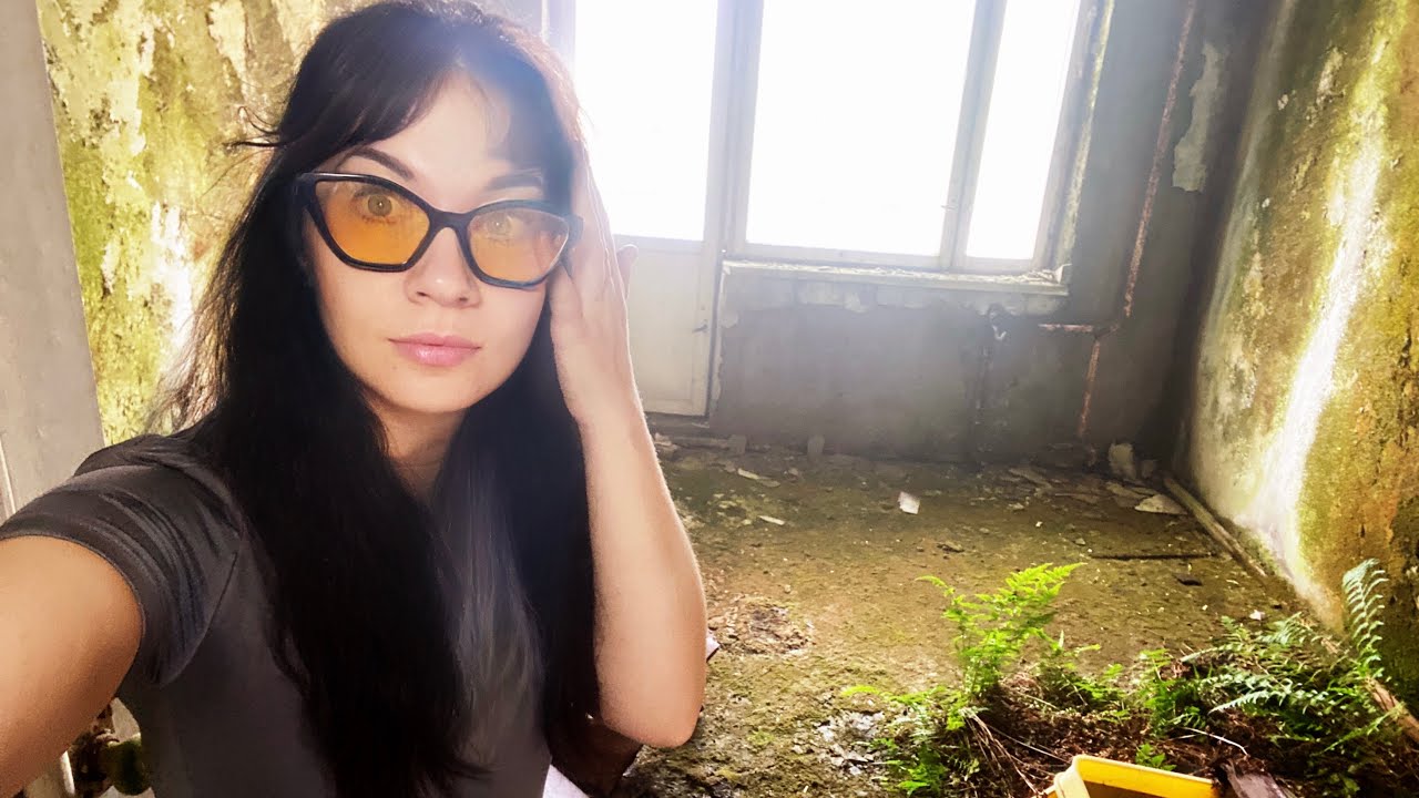 Відкрила Квартиру, яка стоїть ЗАКИНУТОЮ 39 РОКІВ — всередині хтось залишив листа