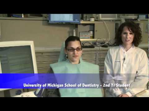 michigan-dental-students-learn-digital-impresssion-taking