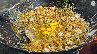 AMAZING Noodles Dish You Must Eat in Medan - Indonesian Street Food