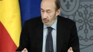 EL GOBIERNO DECRETA \