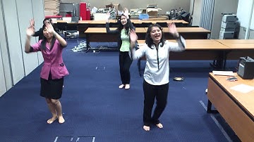 PwC Christmas 2013 Flash Mob Video