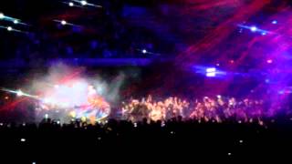 Katy Perry - Fireworks - Prismatic World Tour Barcelona