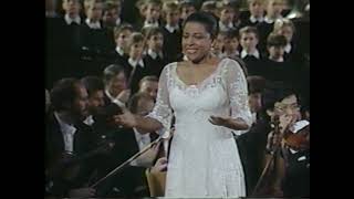 Kathleen Battles Angelic Soprano For Orffs Masterpiece