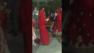 Güzeller İçi̇nden Bi̇r Seni̇ Seçti̇m