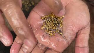 7 TOP VIDEOS OF GOLD DISCOVERY IN THE WORLD,.!! GOLD FINDING, GOLD RUSH, TRADITIONAL GOLD MINING