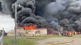 Scenes from large fire on North Street in Jackson
