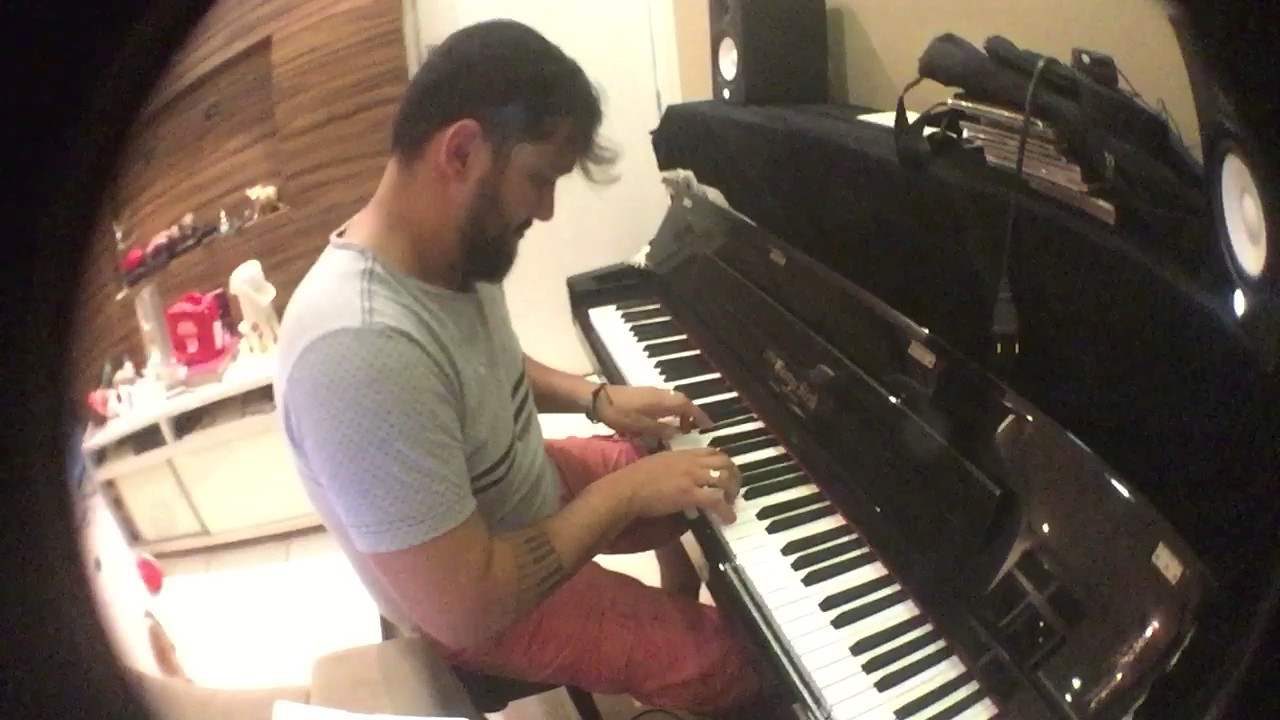 ⁣Daniel Silveira Porta Entreaberta (Ivan Lins)