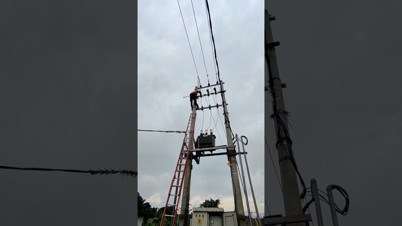 Pengerjaan Jaringan Listrik Pasang Cover | PLN SANGATTA |