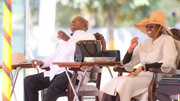 Teacher Mpamire is the Only Person Who Cracks Up President Museveni 🤣🤣🤣