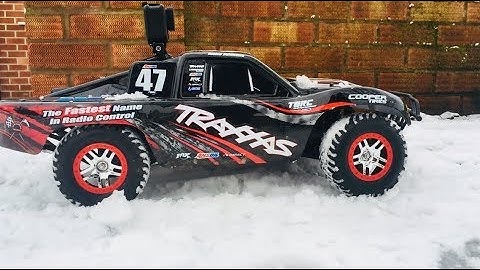 Hendvak Creations Snow Bash! - FTX Vantage + Traxxas Slash 4X4
