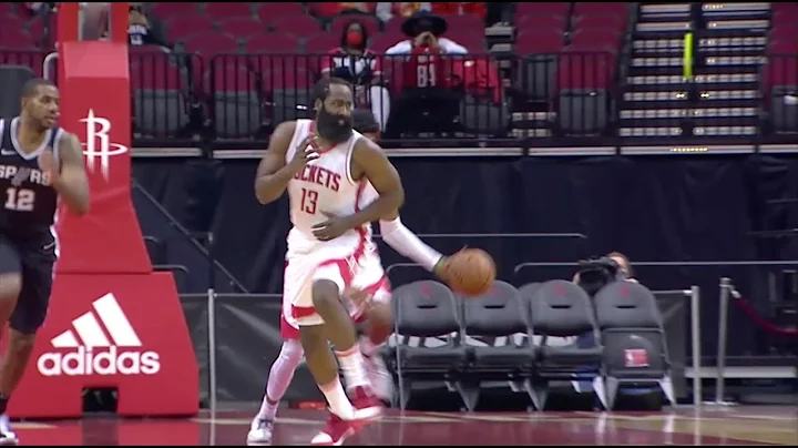 Houston Rockets Announcer Takes Random Shot At James Harden During Game - DayDayNews